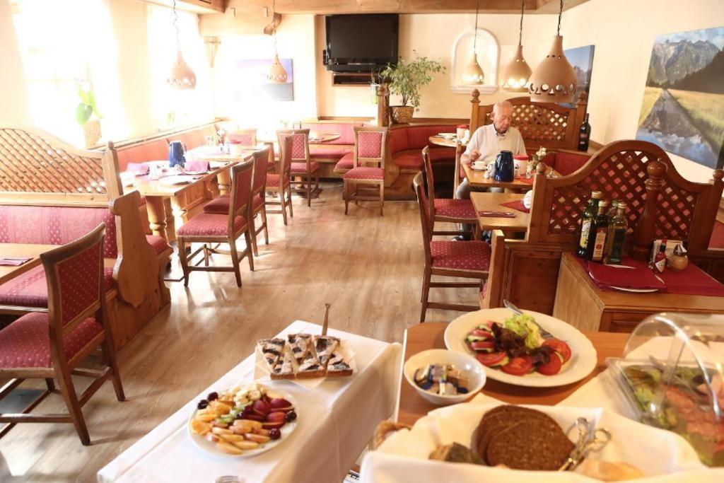 La Locanda Ristorante Pizzeria Garni Ольштадт Экстерьер фото